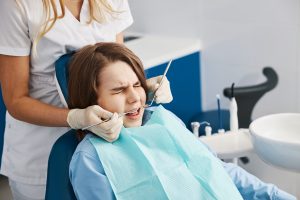 A case of dental negligence with a girl, which requires the use of a dental negligence claim calculator.